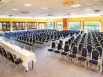 Mogąca pomieścić siedemset osób sala konferencyjna<p>Sala konferencyjna w Tatralandii<p>